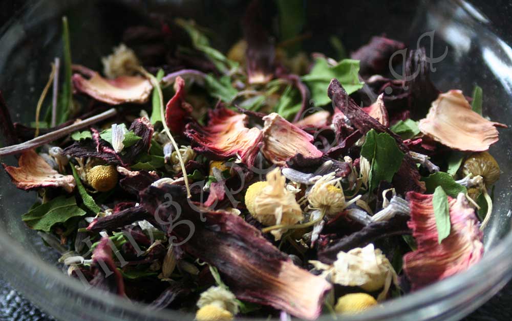 kannatuslille-lavendli-teepohi1-051016